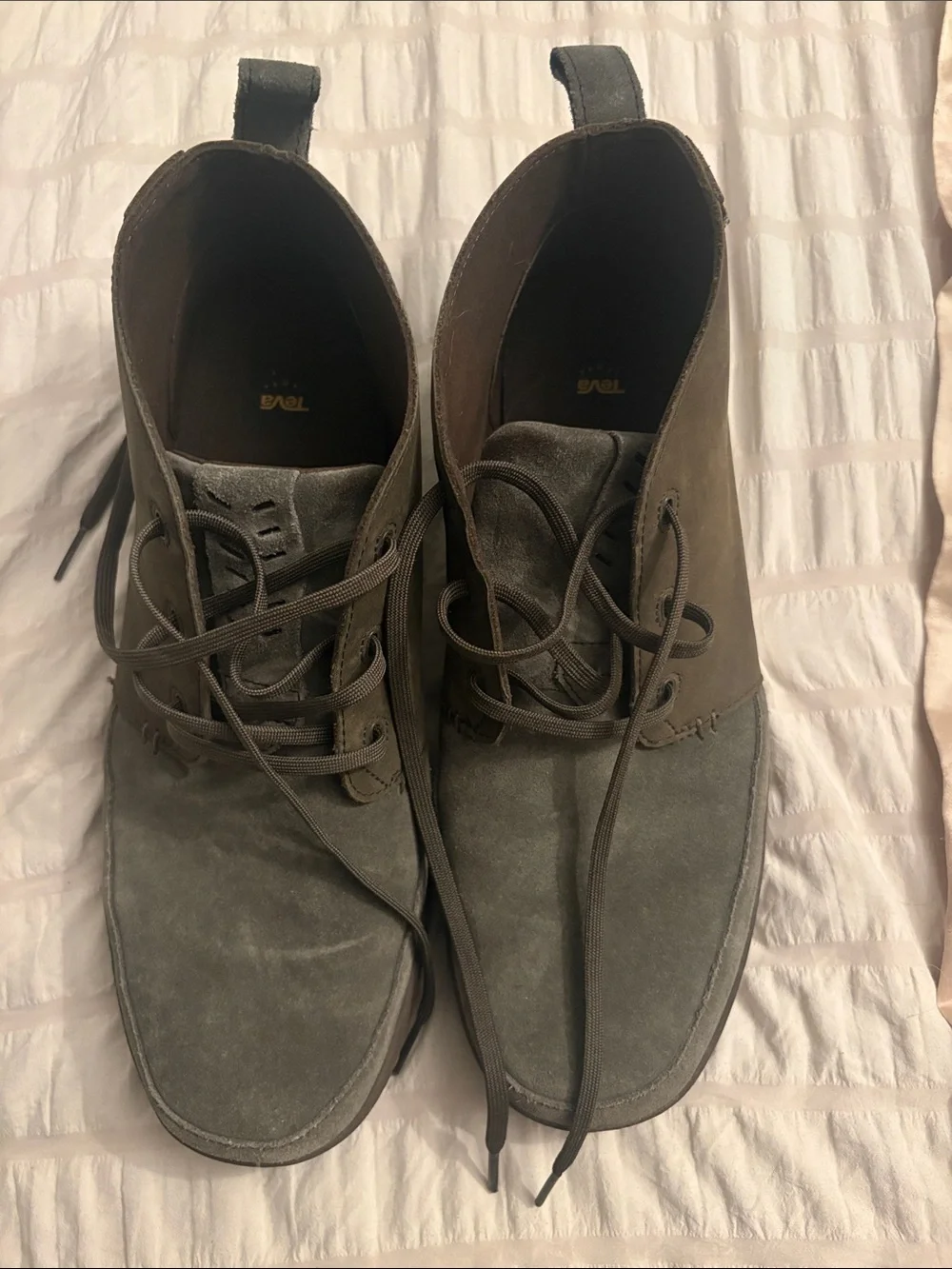 Teva Men's Gray Suede Chukka Boots